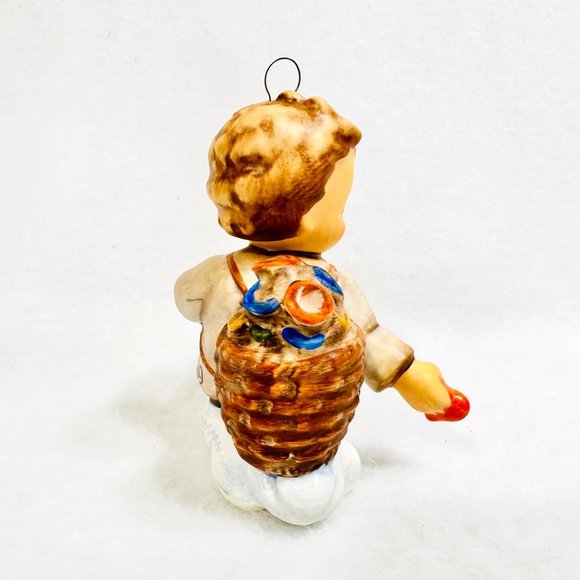 Goebel Hummel 481 "Love From Above" Angel Ornament - TMK-6 - Picture 5 of 10